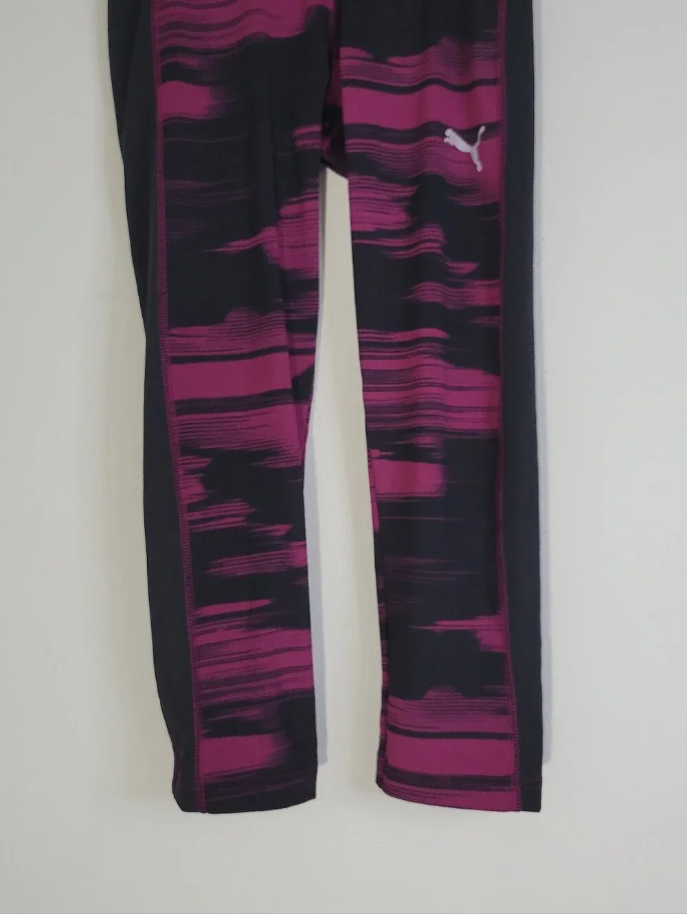 Puma Girls' Pink & Black Performance Leggings Women Size M. - Picture 4 of 9